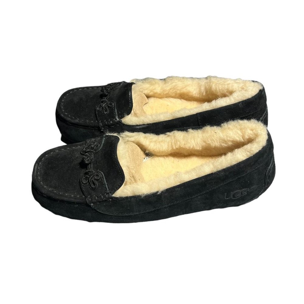 NWOB UGG Black Wool Lined Moccasins Womens 11